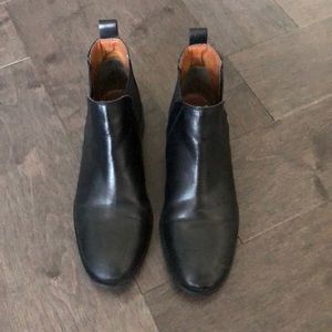 TOPSHOP Black Chelsea boots